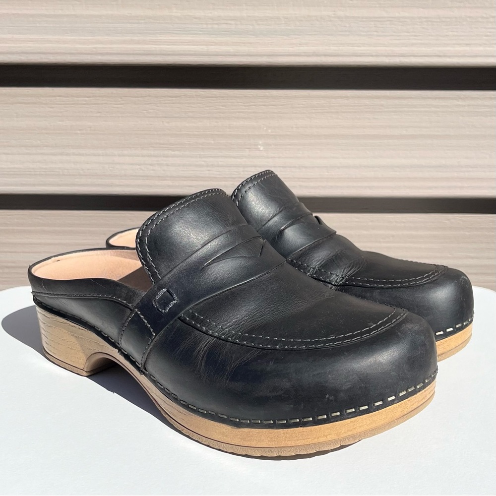 Dansko Bel Penny Loafer Clogs W7 / 38